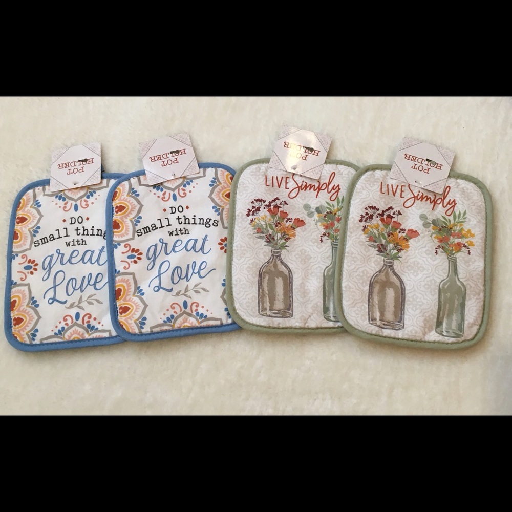 Beautiful Pot Holders Set of 4